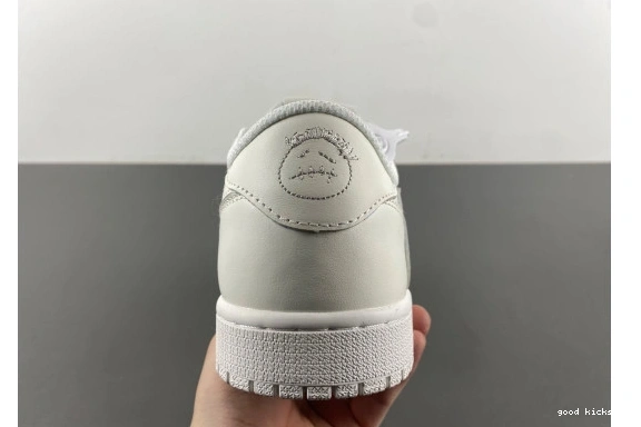 OG1228-111 LOW SCOTT TRAVIS SP OG  OG1228-111  RETRO 1 JORDAN 0409